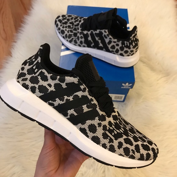 Adidas Leopard Swift Run NWT 7 - Picture 2 of 16